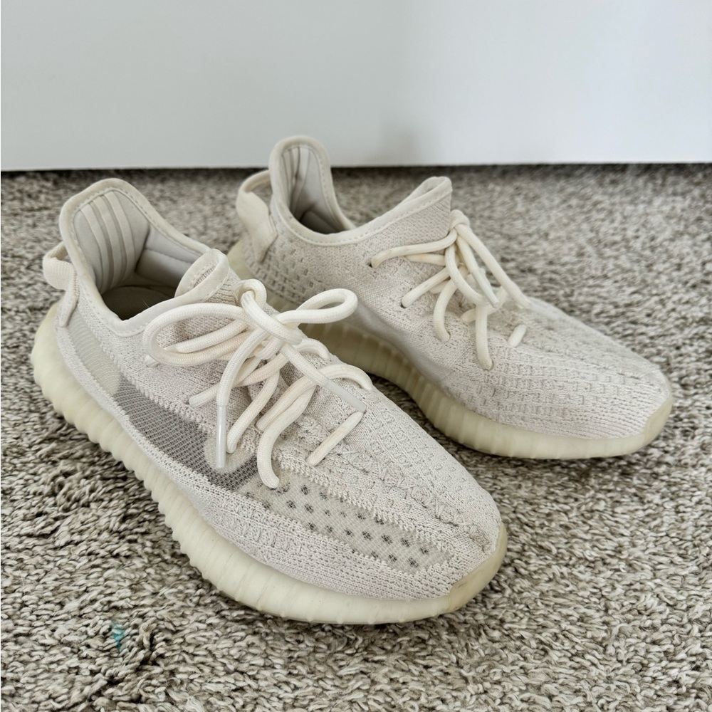 Adidas Yeezy Boost 350 V2 Bone - Picture 1 of 5